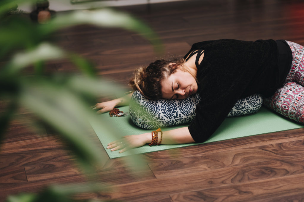 2ENP7516 Temple of Yoga Photography by Elle Narbrook Temple of Yoga | Banbury | Oxfordshire Yoga Photography