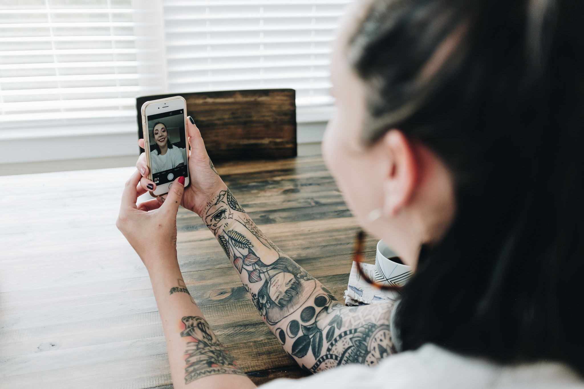 8 tips to taking better photos on your phone | Elle Lorean Co